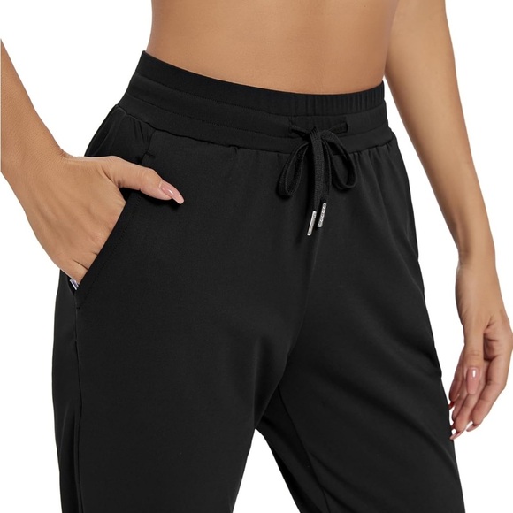 Blaosn Black Joggers Size Medium Zip Pockets Gym Yoga Athletic Stretch EUC - Picture 3 of 10